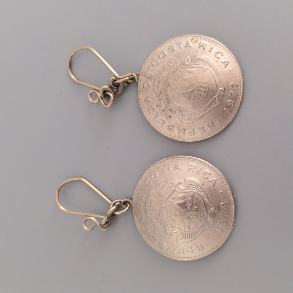 Vintage Costa Rica Coin Earrings 1974 25 Centimos History Culture Dangle